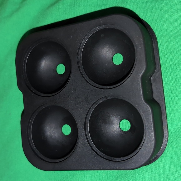 Silicone Sphere Ice Tray of 4 Black - Picture 4 of 6